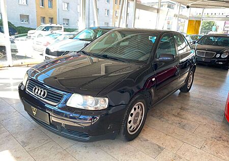 Audi A3 1.6 Lim. Attraction/1. Hand/Klima/Autm./Xenon