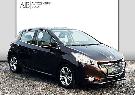 Peugeot 208 Allure°LEDER°KLIMA°ALLWETTER°PDC°