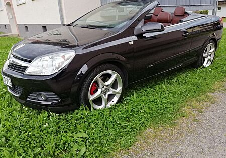 Opel Astra Twin Top 1.6 Turbo Endless Summer