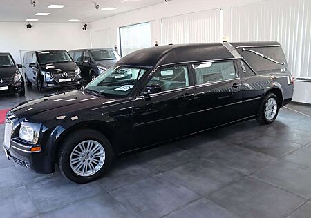 Chrysler 300C Bestattungswagen / Leichenwagen
