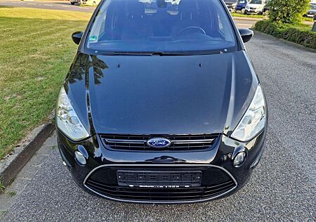 Ford S-Max Titanium