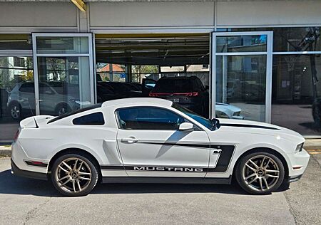 Ford Mustang Coupe GT 5.0 V8