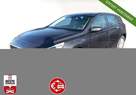 Hyundai i30 1.4 100 Select LED PDC SHZ LM15Z Klimaaut.