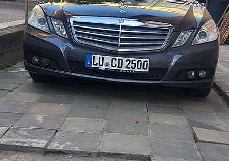 Mercedes-Benz E 200 CGI BlueEfficiency (212.048)