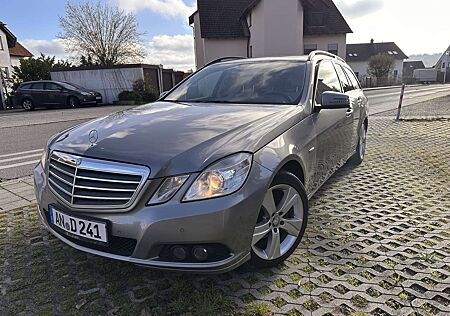 Mercedes-Benz E 220 T CDI DPF BlueEFFICIENCY Automatik