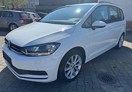 VW Touran Volkswagen 1.6 TDI DPF BlueMotion Technology DSG Comfo