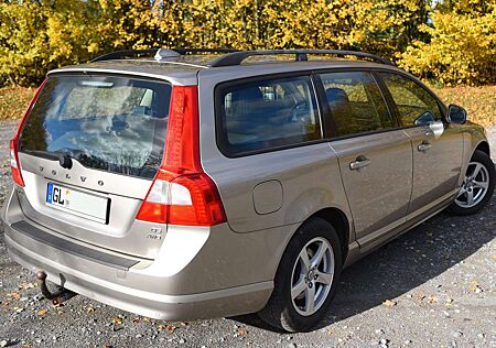 Volvo V70 III D5 AWD Allradantrieb AHK
