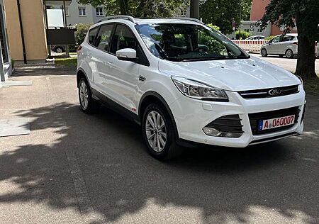 Ford Kuga 2.0 TDCi 4x4 Aut. Titanium AUTOMATIK PANORAMA