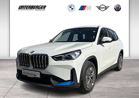BMW iX1 xDrive30 DAB LED Komfortzg. Parkassistent