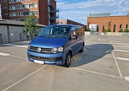 VW T6 Multivan Volkswagen 2.0 TDI ACC Scheckheft