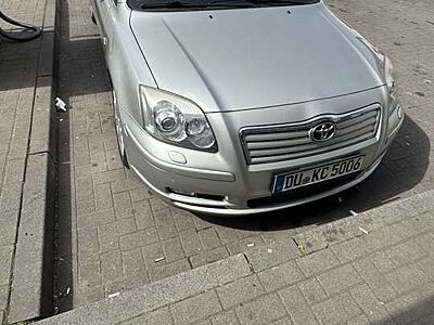 Toyota Avensis 1.8 VVT-i Combi Sol