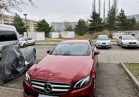 Mercedes-Benz E 200 (213.242)