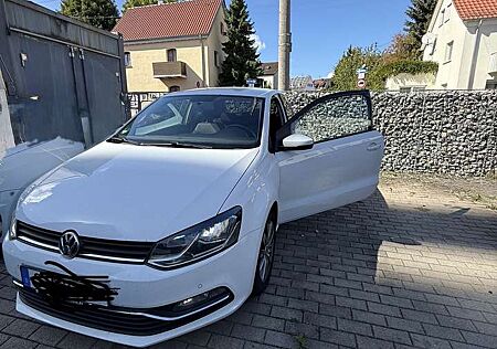VW Polo Volkswagen 1.4 TDI Blue Motion Technology beats