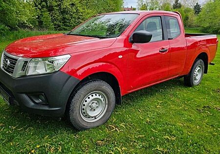 Nissan Navara NP300 King Cab 4x4