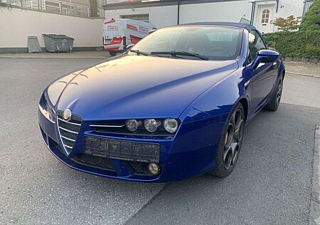 Alfa Romeo Spider 1.8 16V TBi*Navi*Xenon*1 Hand*Leder*19 Zo