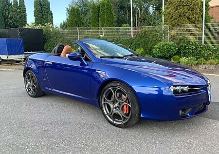 Alfa Romeo Spider 1.8 16V TBi*Navi*Xenon*1 Hand*Leder*19 Zo