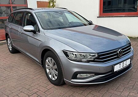 VW Passat Variant Volkswagen 2.0TDI Aut.6d,RFK,ACC,SR+WR