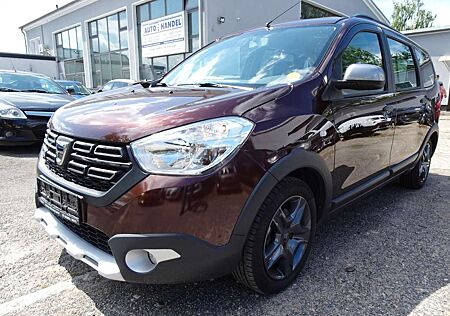 Dacia Lodgy Stepway Celebration 1.2, 1HAND-NAV-SHZ-PDC