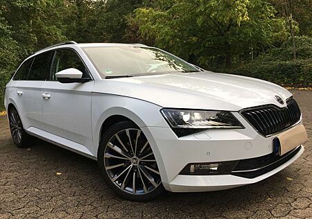 Skoda Superb Combi 1.4 TSI-ACT-DSG-L&K-PANO-LEDER-AHK + Extras