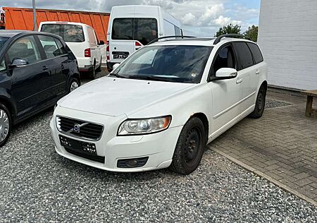 Volvo V50 D5 Summum, El Sitze Leder, AHK, GSHD