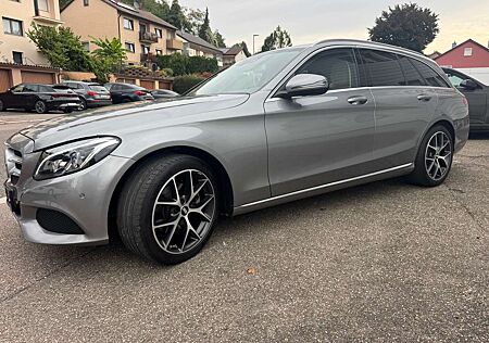 Mercedes-Benz C 220 T R-Kamera Teilleder Led 18Zoll!!!
