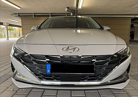 Hyundai Elantra 1.6
