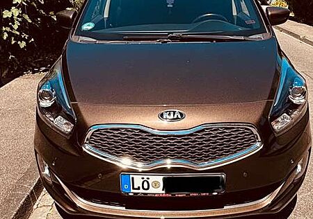 Kia Carens 1.6 GDI Dream Team Edition