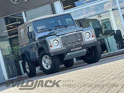 Land Rover Defender 90 TD4 Soft Top