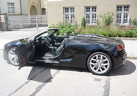Audi R8 Spyder V8 4.2 FSI quattro S tronic