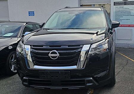 Nissan Pathfinder SV 3.5L V6 4WD