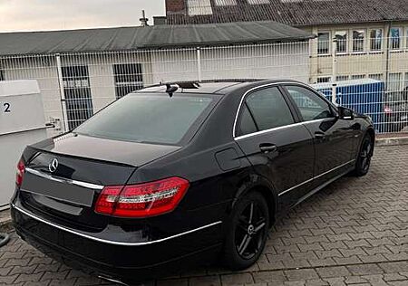 Mercedes-Benz E 220 CDI BlueEfficiency (212.002)
