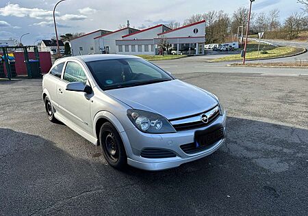 Opel Astra H GTC 1.6