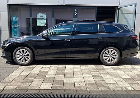 Skoda Superb Combi TSI mHEV Selection Matrix+Navi+AHK