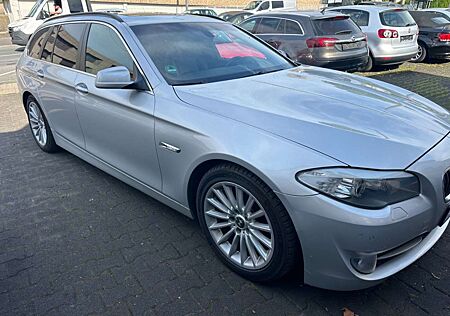 BMW 535 D Touring/AHK/Navi/Leder/Automatik/Alu18