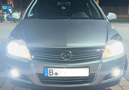 Opel Astra 1.6 komi Ecotic Edition 111Jahr Sonderausstattung