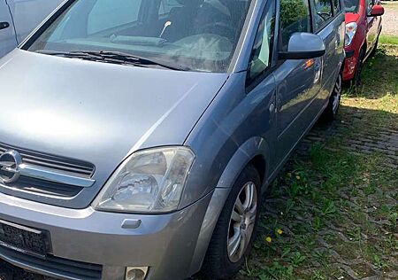 Opel Meriva 1.6 L.74 kw .Tüv Neu