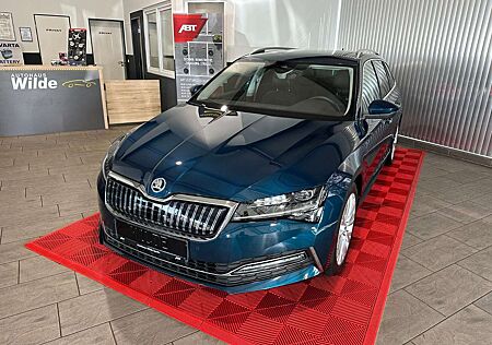 Skoda Superb IV Style Navi ACC LED Pano AHK Alcantara