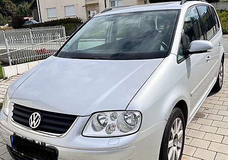 VW Touran Volkswagen 2.0 TDI Trendline
