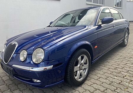 Jaguar S-Type S - Type 3.0 V6 4x4 Executive Special Edition