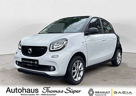 Smart ForFour Passion 52kW 2.HD PANO SITZHEIZUNG PDC BLUETOOTH