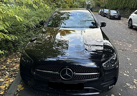 Mercedes-Benz E 300 gebraucht kaufen Mercedes-Benz E 300 d 4M - VOLL - PANO MEMORY CARBON HUD AMG NIGHT