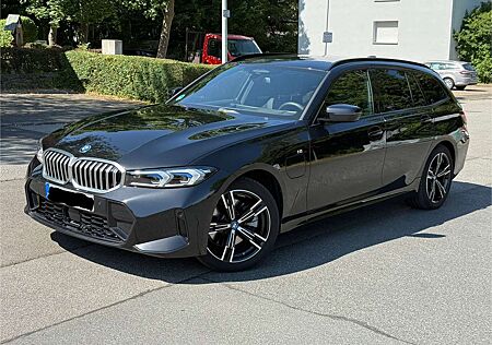BMW 320 e Touring M Sport LCI H&K DAP HUD AHK PA Adap.LED