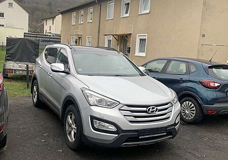 Hyundai Santa Fe 2.2 CRDI 4WD Automatik Style