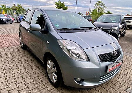Toyota Yaris Team/2 Hand/ Gepflegter Zustand