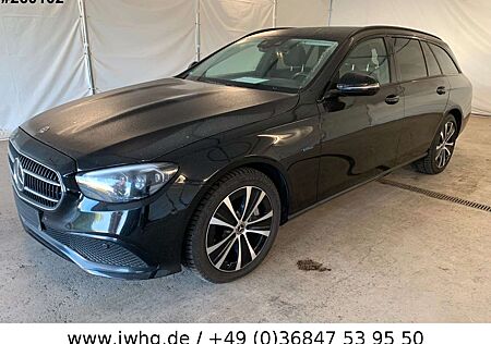 Mercedes-Benz E 300 de Facelift Multib HeadUpWidescr Distr+Kam