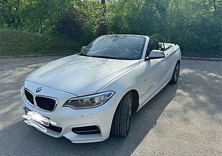 BMW 240 M240i xDrive Cabrio Sport-Aut.