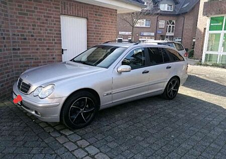 Mercedes-Benz C 200 T Kompressor Classic