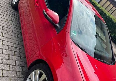 VW Golf Volkswagen 1.2 TSI Team