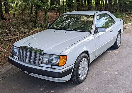 Mercedes-Benz E 300 300 E 4Matic