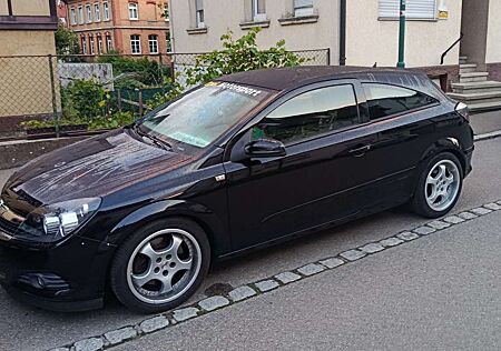 Opel Astra 1.7 CDTI DPF Sport